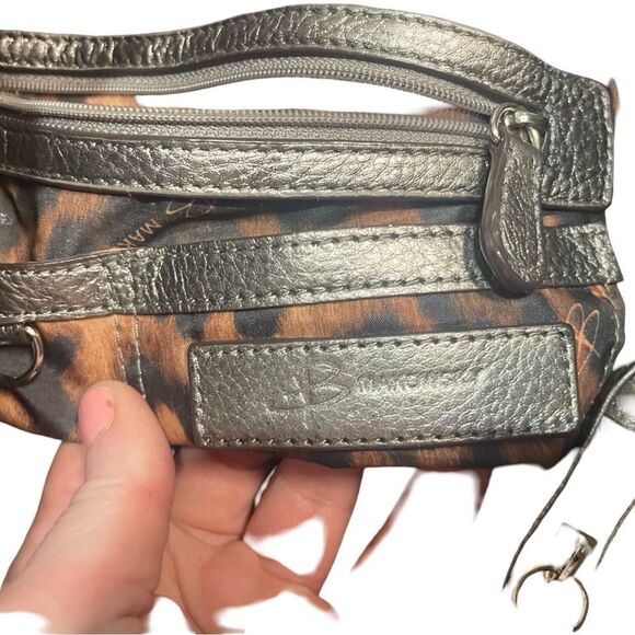 B. Makowsky Silver Shoulder Bag with Metallic Sheen - Picture 9 of 9